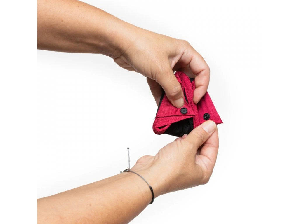 Salva slip de satén y algodón orgánico